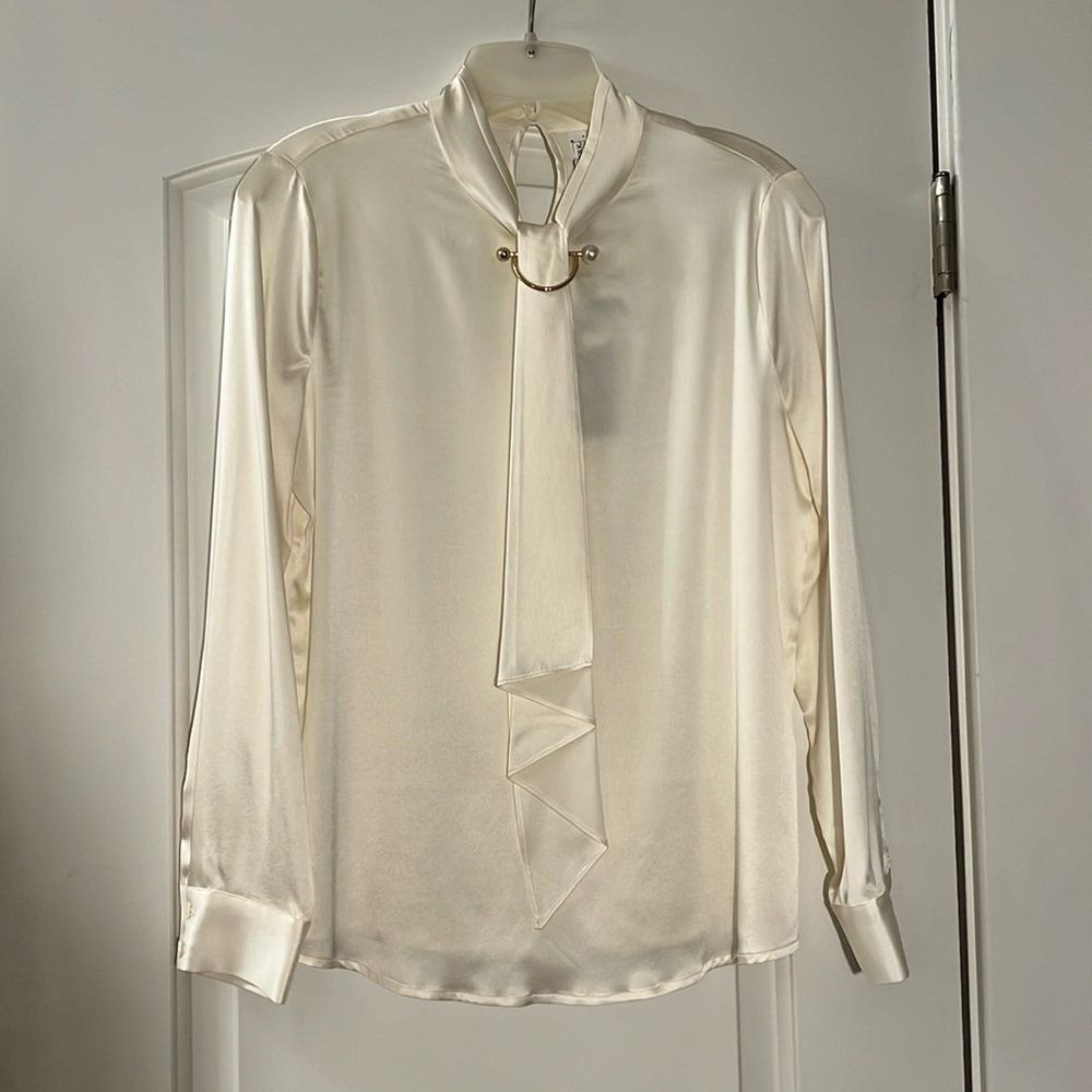 White NWT LilySilk blouse women’s small